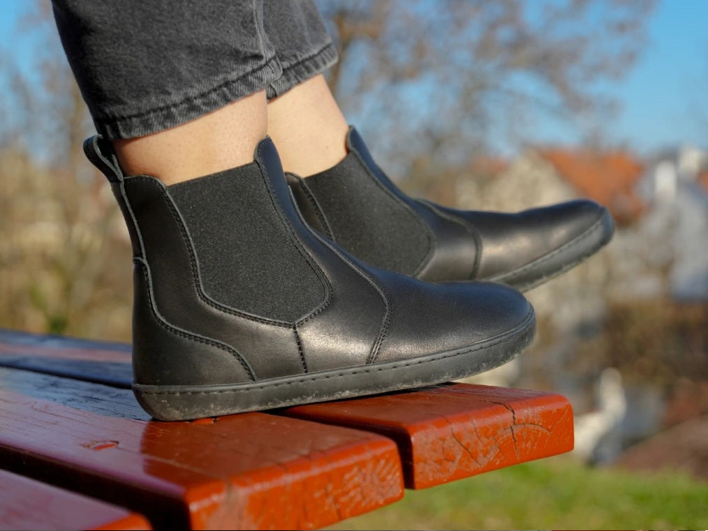 AYLLA BAREFOOT CHELSEA UMA GRIP WOMENS - BLACK