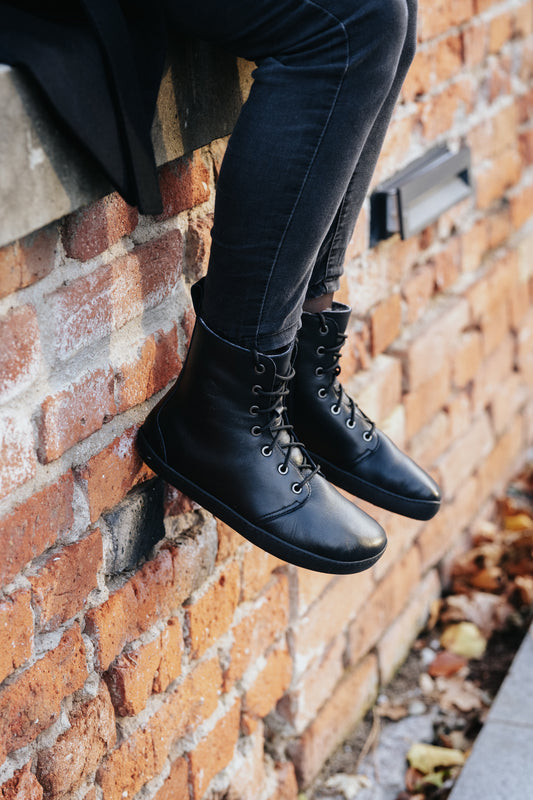 AYLLA BAREFOOT HIGH TOP CHIRI WINTER WOMENS - BLACK