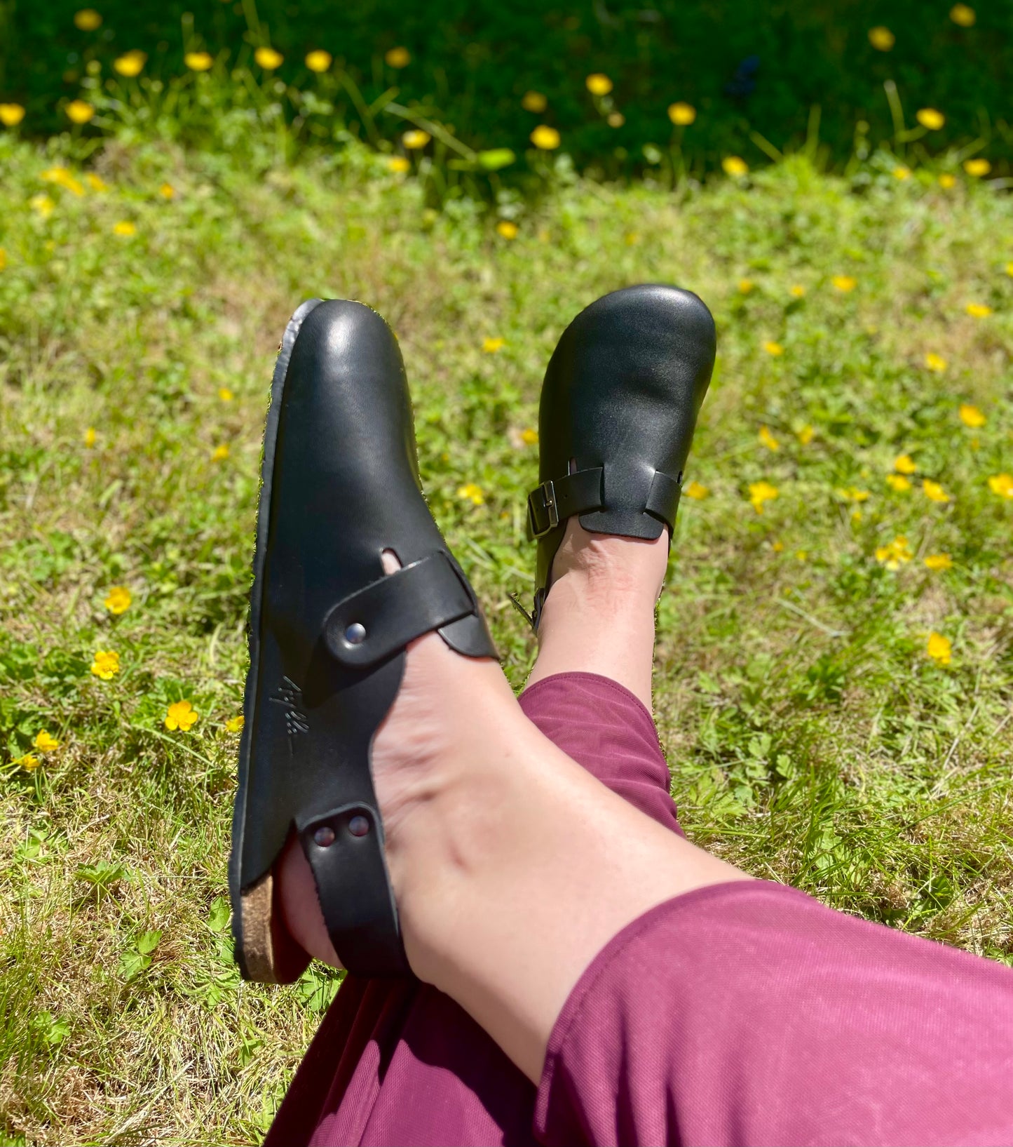 AYLLA BAREFOOT CLOGS TINKU SUMAQ UNISEX - BLACK