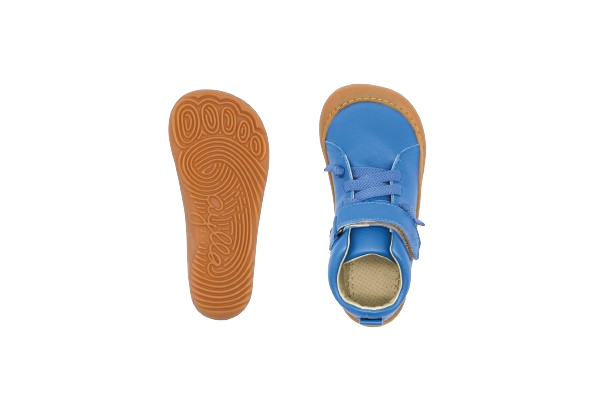 Top and bottom of kid's barefoot shoe