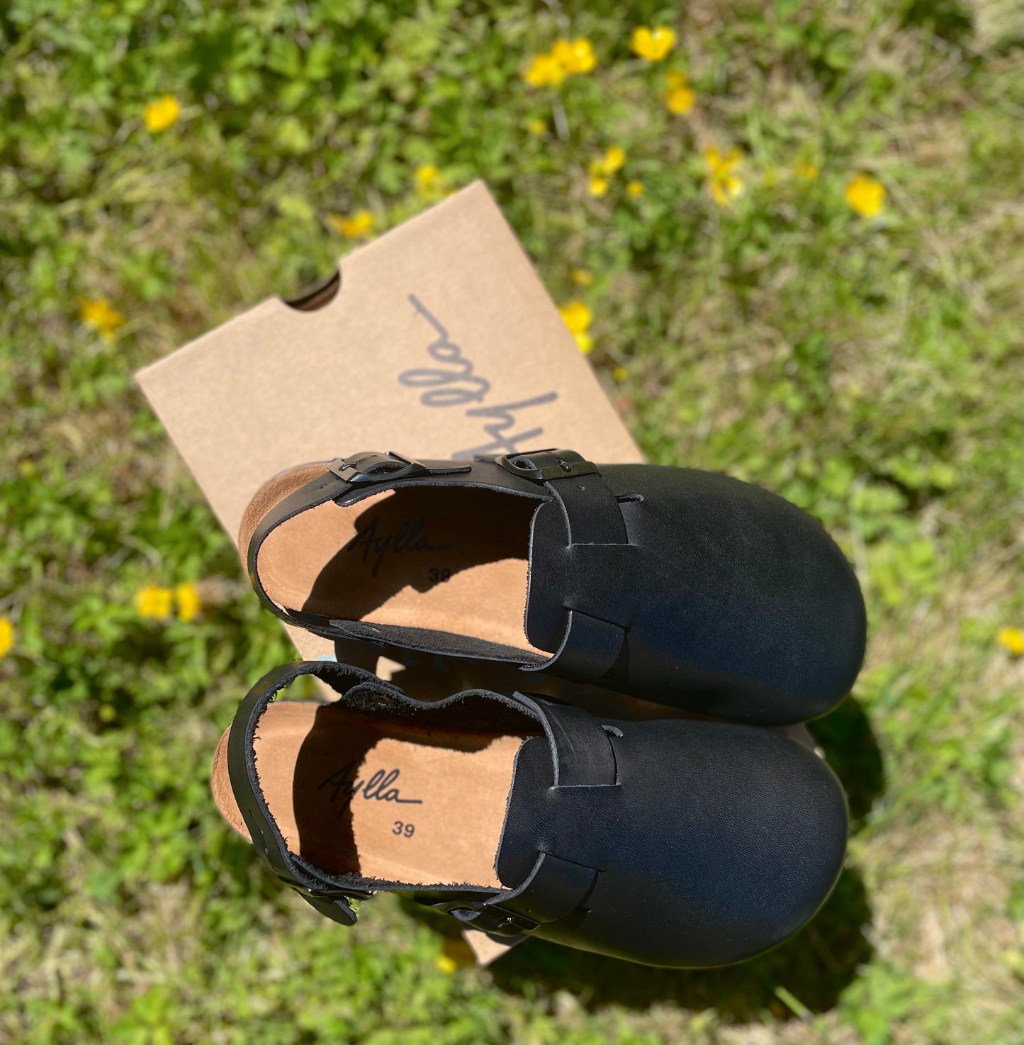 AYLLA BAREFOOT CLOGS TINKU SUMAQ UNISEX - BLACK
